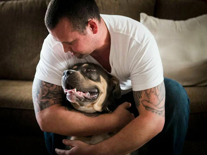 Loki y su padre humano Loki y su padre humano