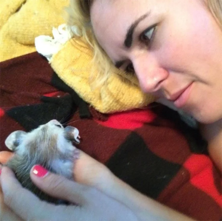 Poppy y su humana Poppy y su humana