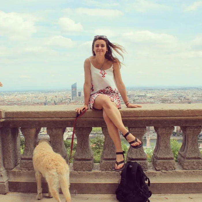 Marina y Odie