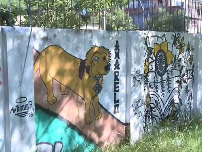 Mural de Amarelo
