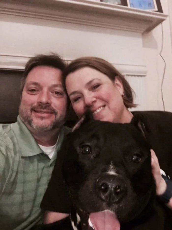 La enfermera, su esposo y Mr. Midnight.