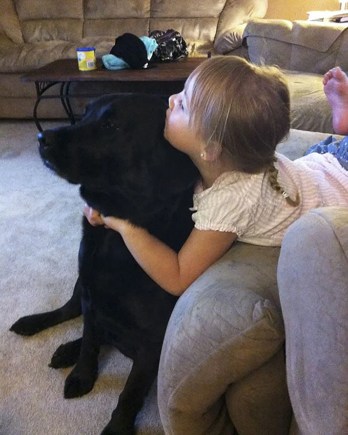 Perro mejor amigo de niña Perro mejor amigo de niña