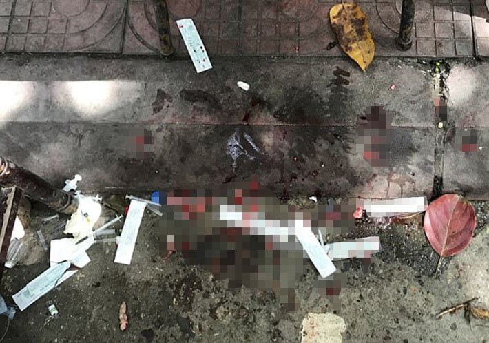 Sangre en el piso Sangre en el piso