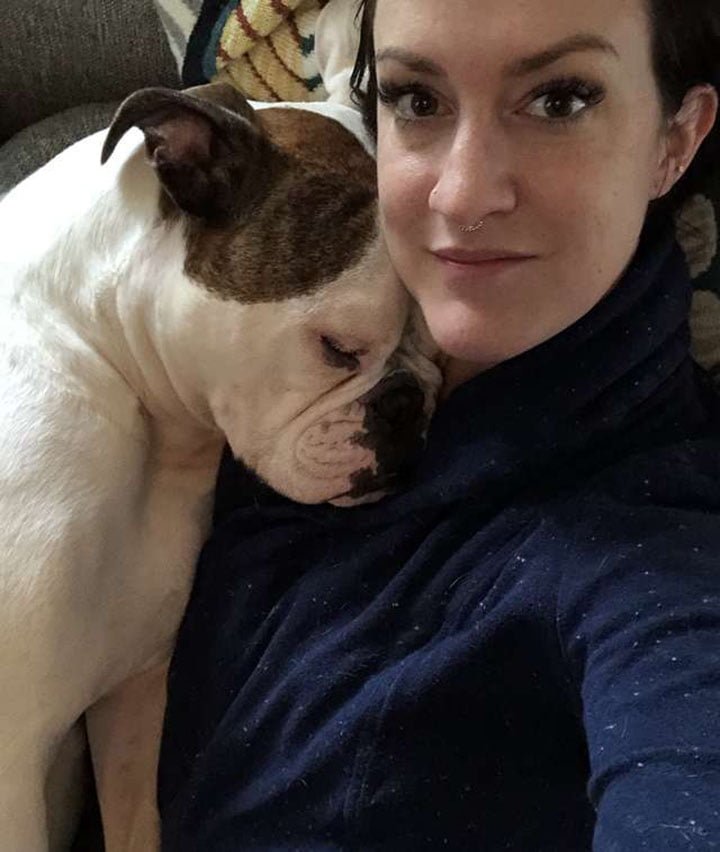 Emily y bulldog