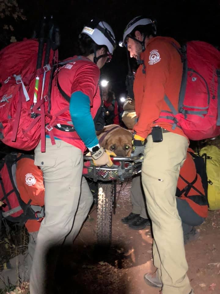 Equipo de búsqueda y rescate con Floyd Equipo de búsqueda y rescate con Floyd