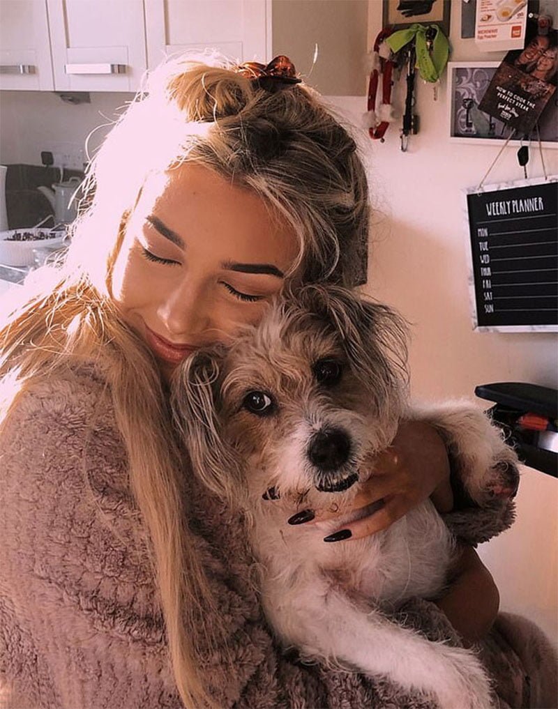 Mujer desconsolada ve la cara de su perro en el cielo horas después de su fallecimiento 8 Cara de perro Sunny