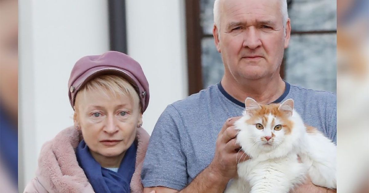 Hombre conduce 1300 millasrescatar esposa y gato atrapados Ucrania
